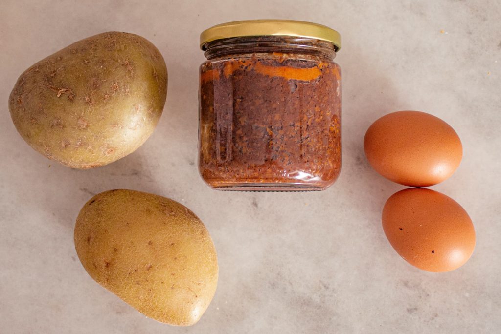 Ingredientes Morcilla de León, patatas y huevo